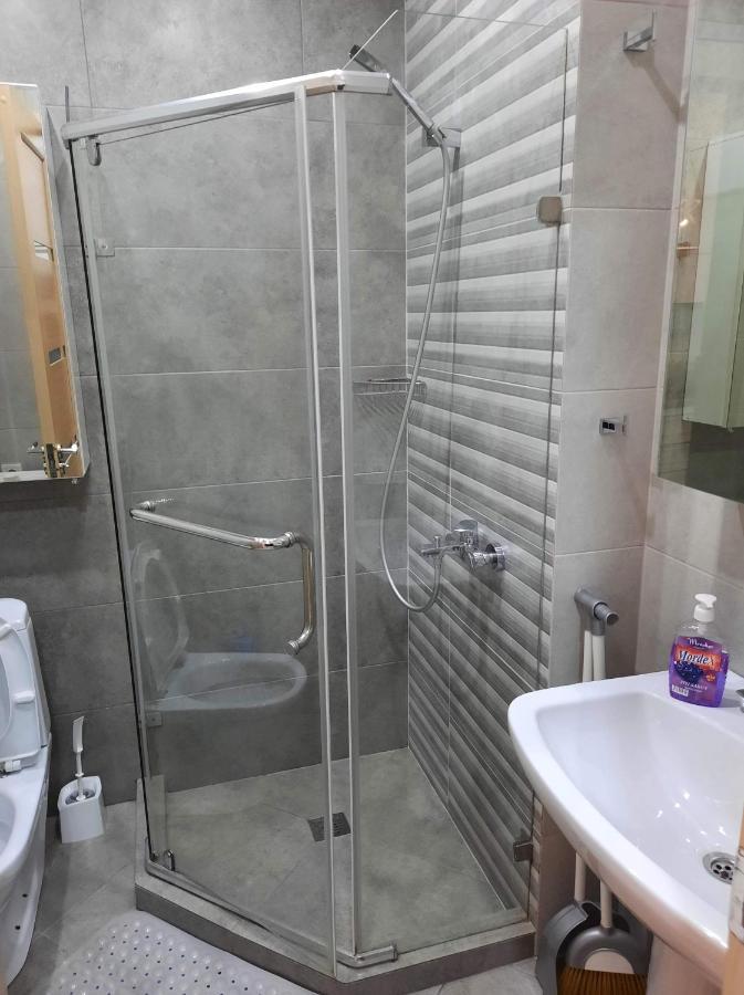Yalcin Star Residence Diana'S Flat Batumi Exterior photo